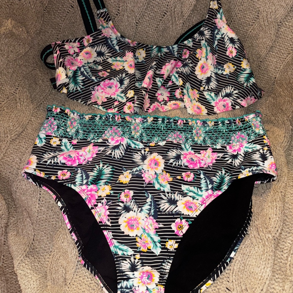 Arizona Jean Company Black Floral Bikini Bottom with Teal Trim Size XXL